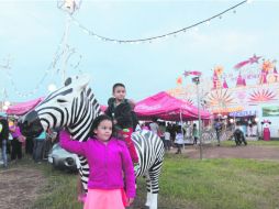 Reemplazo. A falta de animales, los circos recurren a esculturas para llamar la atención de niños y adultos. EL INFORMADOR / F. Atilano