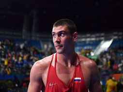 Evgeny Tishchenko se muestra confuso por los abucheos que recibió por parte de la gente presente. AFP / Y.Cortez