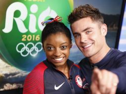 Simone Biles, ganadora de cuatro medallas de oro en gimnasia de Río 2016 es fanática de Zac Efron. TWITTER / @ZacEfron