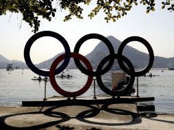 La versión ofrecida por Lochte no cuadra con el video que captó su acceso a la Villa Olímpica en el control de seguridad. AP / L. Bruno