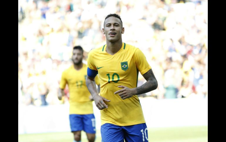 Neymar cumplió con el mandato que le habían impuesto y metió a la ''Verdeamarela'' en la final de los Juegos Olímpicos de Río. EFE / J. Etxezarreta