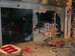 El ataque se registró esta madrugada en un aparcamiento adyacente a la comisaría de Elazig y dañó varios comercios. TWITTER / @Jacoben1789