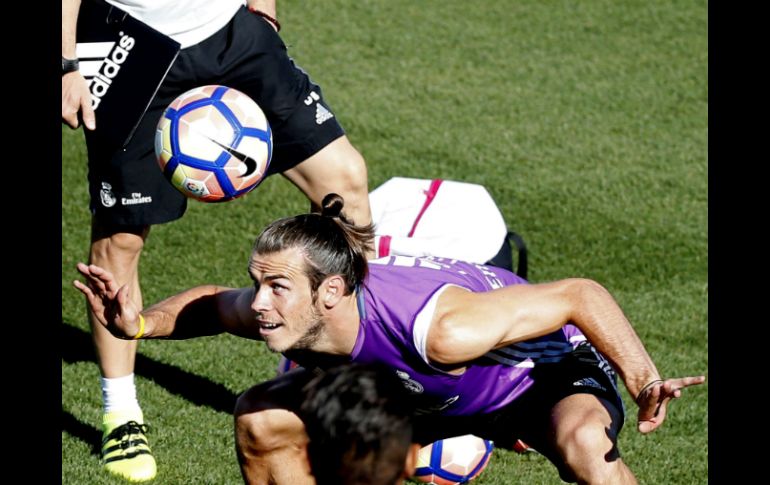 ''Gareth es un jugador importante de este equipo (...) Es un año importante para él'', dijo ''Zizou'' sobre el futbolista. EFE / J. C. Hidalgo