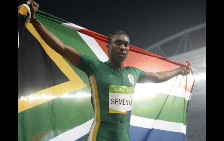 Semenya celebra su triunfo ante cientos en Río 2016. EFE / F. Robichon