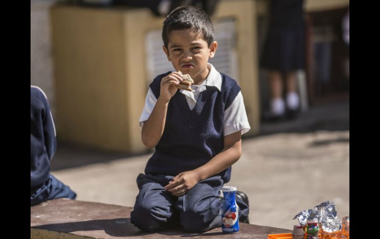 Licuados, leche o yogurts, frutas, mermeladas o cremas para untar, jugo embotellado, cereales y pan; lo que más se compra. EL INFORMADOR / ARCHIVO