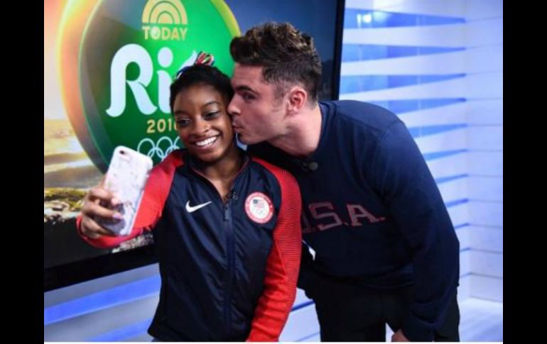 La fotografía de Simon Biles y Zac Efron fue una de las más comentadas por los usuarios de la aplicación. INSTAGRAM / simonbiles