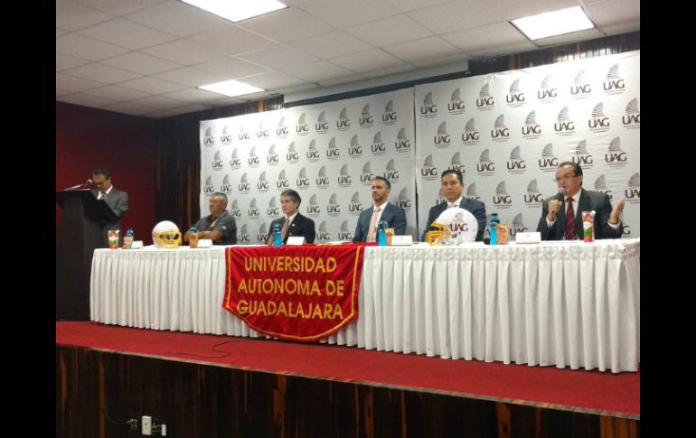 Diversas autoridades estuvieron presentes durante la presentación del nuevo equipo. TWITTER / @codejalisco