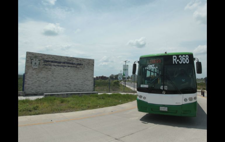 Servicios y Transportes incorporó nueve autobuses a la ruta. EL INFORMADOR / F. Atilano