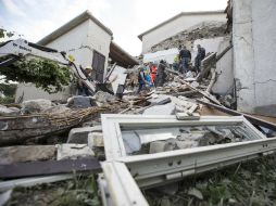 En Italia, al menos 120 personas murieron y 368 resultaron heridas tras el terremoto que golpeó en la madrugada el centro del país. EFE / A. Carconi