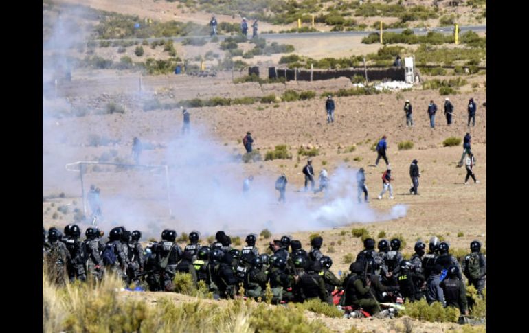 Los mineros se manifiestan contra una ley sobre sindicatos promulgada por el presidente Evo Morales. AFP / A. Raldes