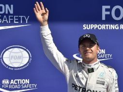 El piloto de la escudería Mercedes compartirá los primeros puestos con Max Verstappen y Kimi Raikkonen. AFP / L. Venance