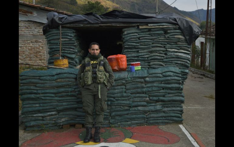 Este lunes, entra en vigor el histórico algo el fuego bilateral y definitivo entre Colombia y las FARC. AFP / L. Robayo