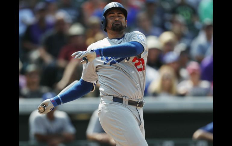 'El Titán' González bateó de 4-1, con un ponche y no pudo aportar en la ofensiva de Dodgers. AP / D. Zalubowski