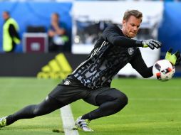 Neuer sucede a Bastian Schweinsteiger, que se enfundó el brazalete de capitán una vez dejó la ''Mannschaft'' Philipp Lahm en 2014. AFP / G. Gobet