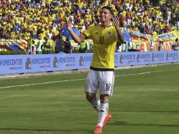 James Rodríguez abrió el marcador en el segundo minuto añadido del primer tiempo. AFP /  L. Acosta