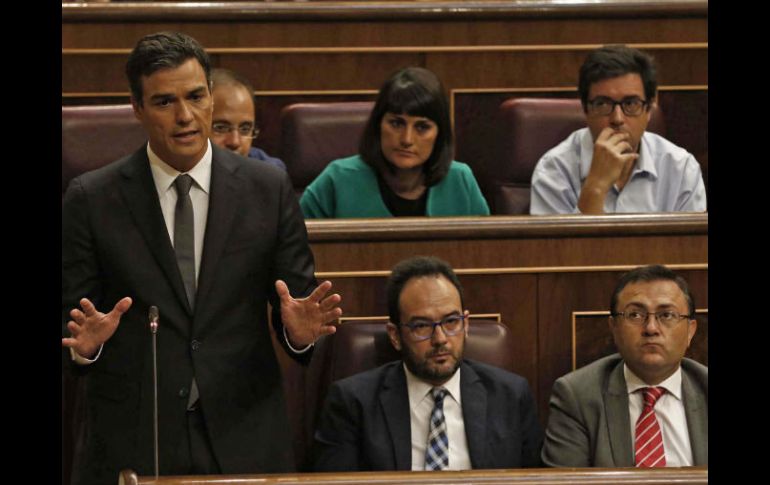 La presión ha crecido sobre el PSOE, con 85 diputados, para que se abstengan de votar y permitan la formación de gobierno. NTX / ARCHIVO