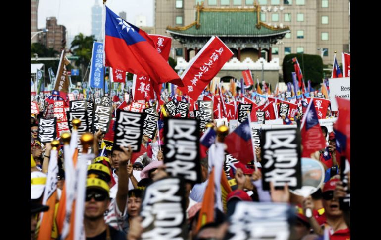 Esta es la primera gran movilización contra el Gobierno de Tsai Ing-wen. EFE / B. Tongo