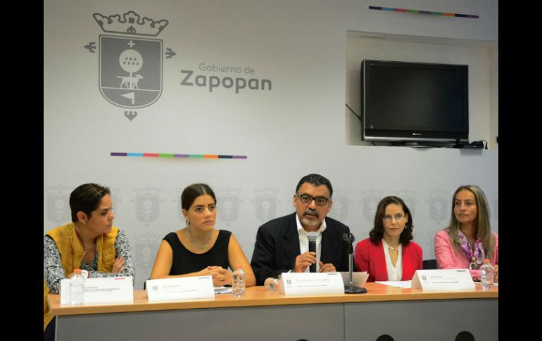 En rueda de prensa: 'Todos somos migrantes', reúne a los ganadores de la convocatoria 2016 del proyecto 'Escucha mi voz'. TWITTER / @ZapopanGob