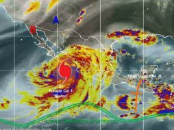 'Newton' se convirtió en huracán categoría 1 la tarde de este lunes. TWITTER / @conagua_clima