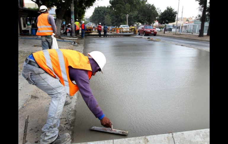 La repavimentación se centrará en las vialidades del Oriente del municipio. EL INFORMADOR / ARCHIVO