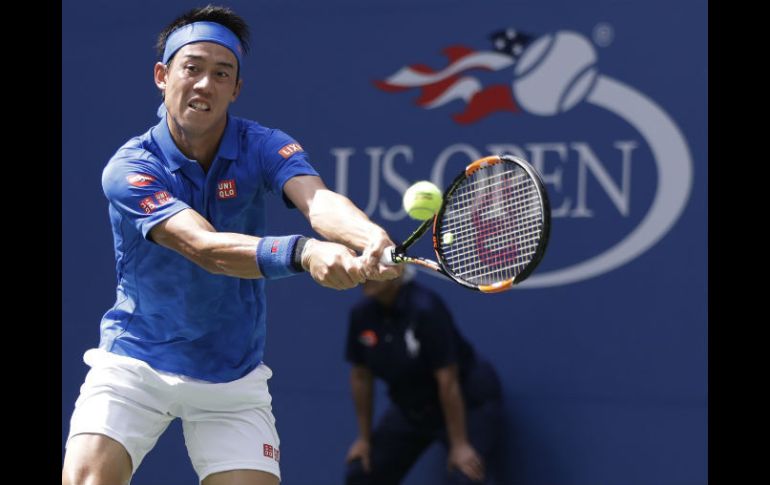 Kei Nishikori enfrentará en semifinales al vencedor del partido entre Juan Martín del Potro y Stan Wawrinka. AP / J. Cortez