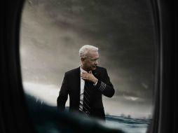 Tom Hanks interpreta al personaje principal, el capitán piloto aviador Chesley 'Sully' Sullenberger. TWITTER / @SullyMovie