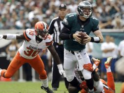 Wentz lanzó para 278 yardas y dos anotaciones para cumplir un debut estelar en la NFL. AP / M. Rourke