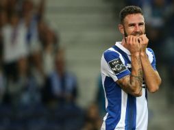 Miguel Layún, al igual que Héctor Herrera y Jesús Manuel Corona sabrán este miércoles si entran como titulares o de cambio. TWITTER / @FCPorto