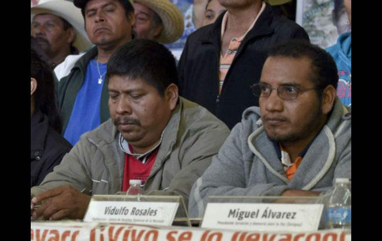 El abogado sostuvo que no regresarán al diálogo con la PGR en tanto no se avance en la separación del cargo de Tomás Zerón. AFP / ARCHIVO