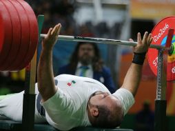 Castillo logró en su segundo intento levantar 229 kilogramos, peso que le dio la oportunidad de subirse al podio. TWITTER / @CONADE