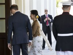 El anuncio coincide con la visita que realiza a la Casa Blanca la premio Nobel de la Paz Aung San Suu. EFE / M. Reynolds