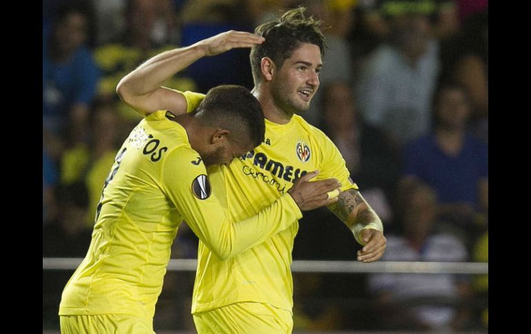 El brasileño Pato y el mexicano Jonathan Dos Santos marcaron los goles que le dieron la victoria al Villarreal. EFE / D. Castelló