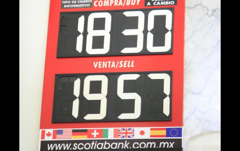 Desde mediados de la semana pasada la divisa mexicana ha venido perdiendo terreno frente al billete verde. SUN / ARCHIVO