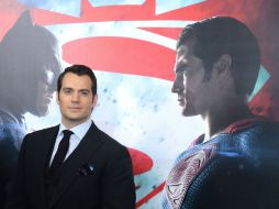 Cavill se encuentra filmando una película sobre la Liga de la Justicia, que se estrenará en 2017. AP / ARCHIVO