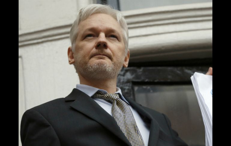 Suecia decidió mantener la orden de arresto contra Assange por delitos sexuales. AP / ARCHIVO