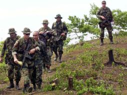 Autoridades filipinas trabajan para combatir al grupo terrorista, que se financia con los secuestros que realiza. AP / ARCHIVO