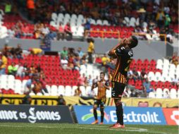 Con menos de cinco mil aficionados en el Estadio Jalisco, los leones negros no fueron capaces de derrotar al peor equipo del torneo. EL INFORMADOR / R. Tamayo