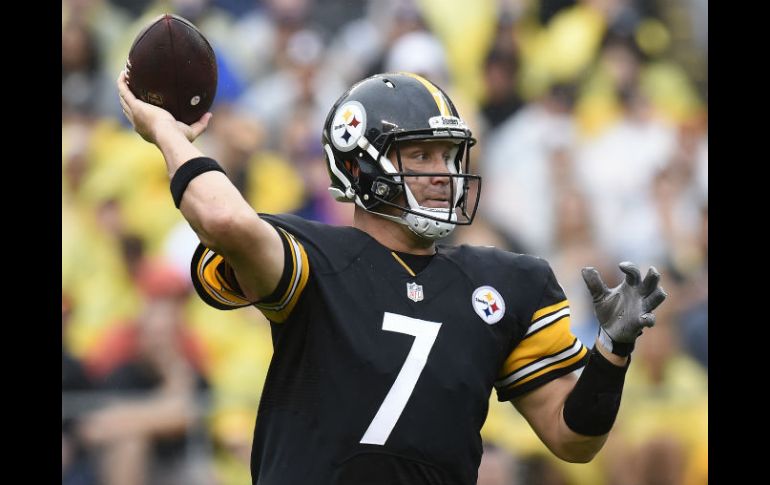 Ben Roethlisberger pasó para 259 yardas y tres anotaciones. AP / D. Wright