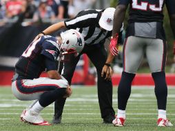 Jimmy Garoppolo realizó tres pases para anotación antes de abandonar el juego debido a una lesión en el hombro derecho. AFP / J. Rogash