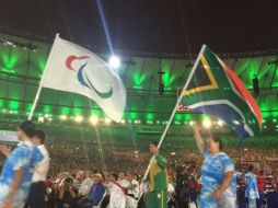 Miranda fue una de los 160 atletas que portaron su bandera. TWITTER / @rio2016_es