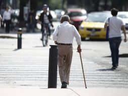 El trato y cuidados de los familiares al paciente con Alzheimer es de suma importancia, se requiere de una estimulación diaria. NTX / H. Pescador