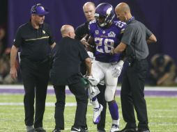 Peterson se lesionó durante la victoria del domingo por la noche sobre los Empacadores de Green Bay, ocupó ayuda para salir del campo. AP / ARCHIVO