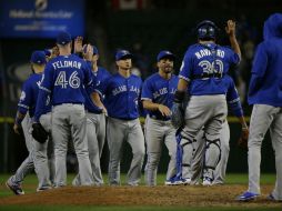 Roberto Osuna permaneció en el montículo un inning y un tercio, con cuatro ponches, sin permitir hit ni carrera. AP / T.S. Warren