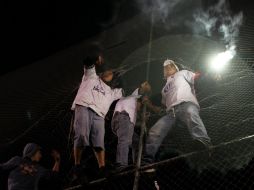 El objetivo de esta norma es posibilitar un clima pacífico en los partidos que se juegan en los estadios. EFE / ARCHIVO