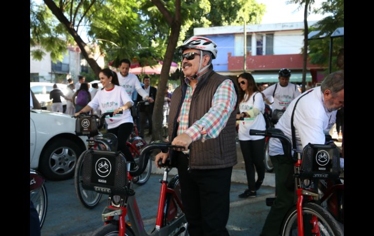 Sepúlveda realizó un trayecto multimodal con motivo de la conmemoración del Día Mundial Sin Auto. EL INFORMADOR / R. Tamayo