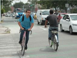 Los pedaleros deberán respetar el sentido de las calles, aunque no hay multas si no lo hacen. EL INFORMADOR / F. Gambarini