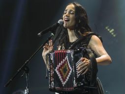 La cita fue en el Teatro Metropólitan como parte de su gira ''Algo sucede tour'. NTX /