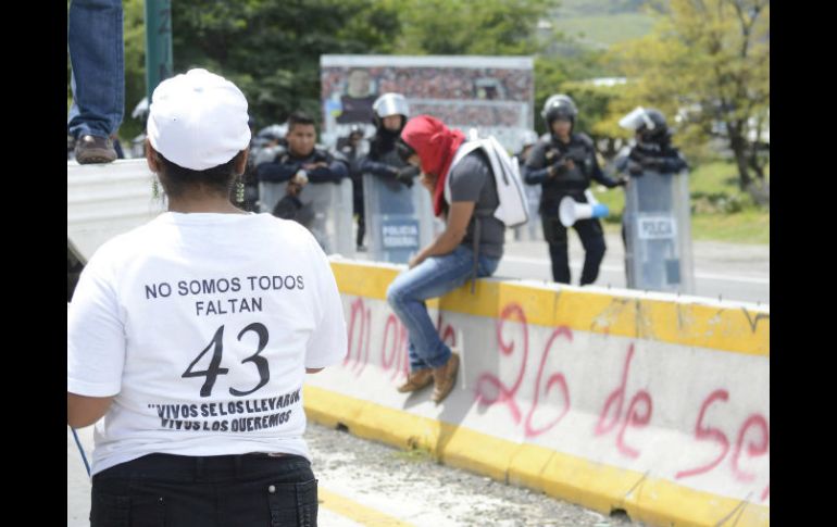 Durante el segundo aniversario del caso Ayotzinapa, llaman a la población a que se sume a su lucha. SUN / ARCHIVO