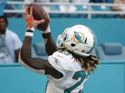 Jay Ajayi anotó en un acarreo de 11 yardas a 8:26 minutos por jugar en tiempo extra. AP / W. Lee