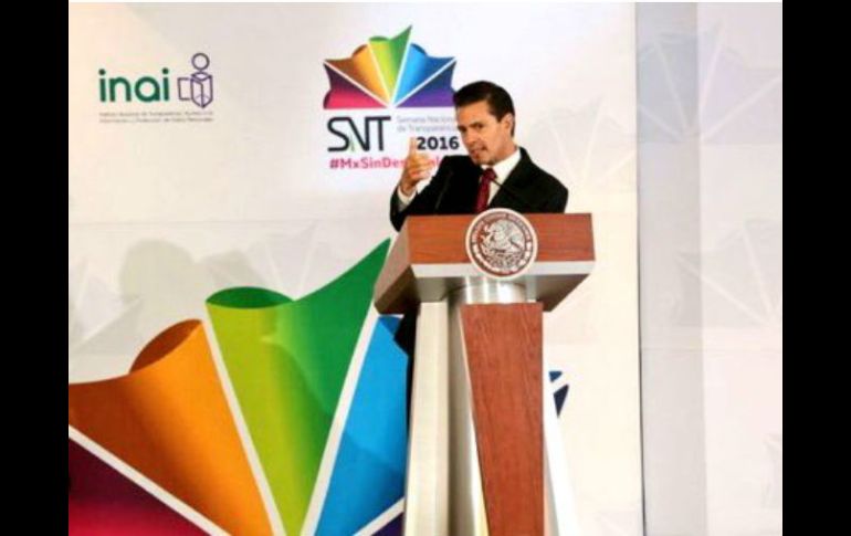 Enrique Peña Nieto inauguró la Semana Nacional de Transparencia 2016. TWITTER / @OscarGuerraFord